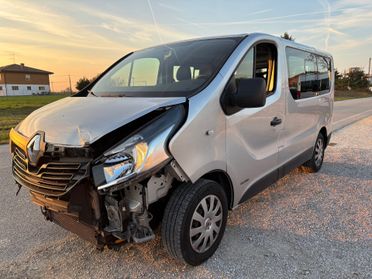 Renault Trafic T29 1.6 dCi 115CV 9 POSTI