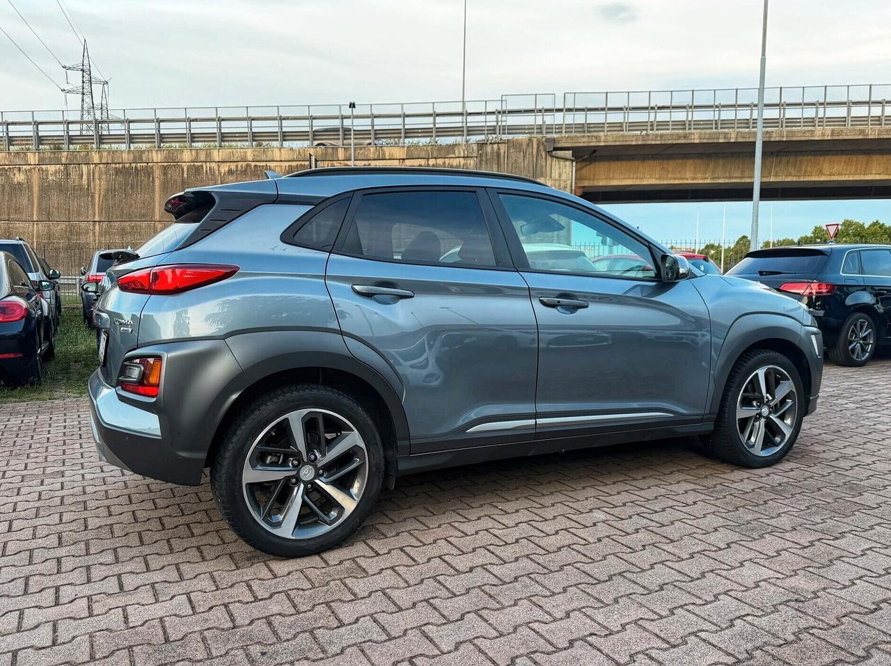 Hyundai Kona 1.6 CRDI 136 CV 4WD AUTOMATICA NAVIGA CAMERA SENSORI PDC OK NEOPATENTATI