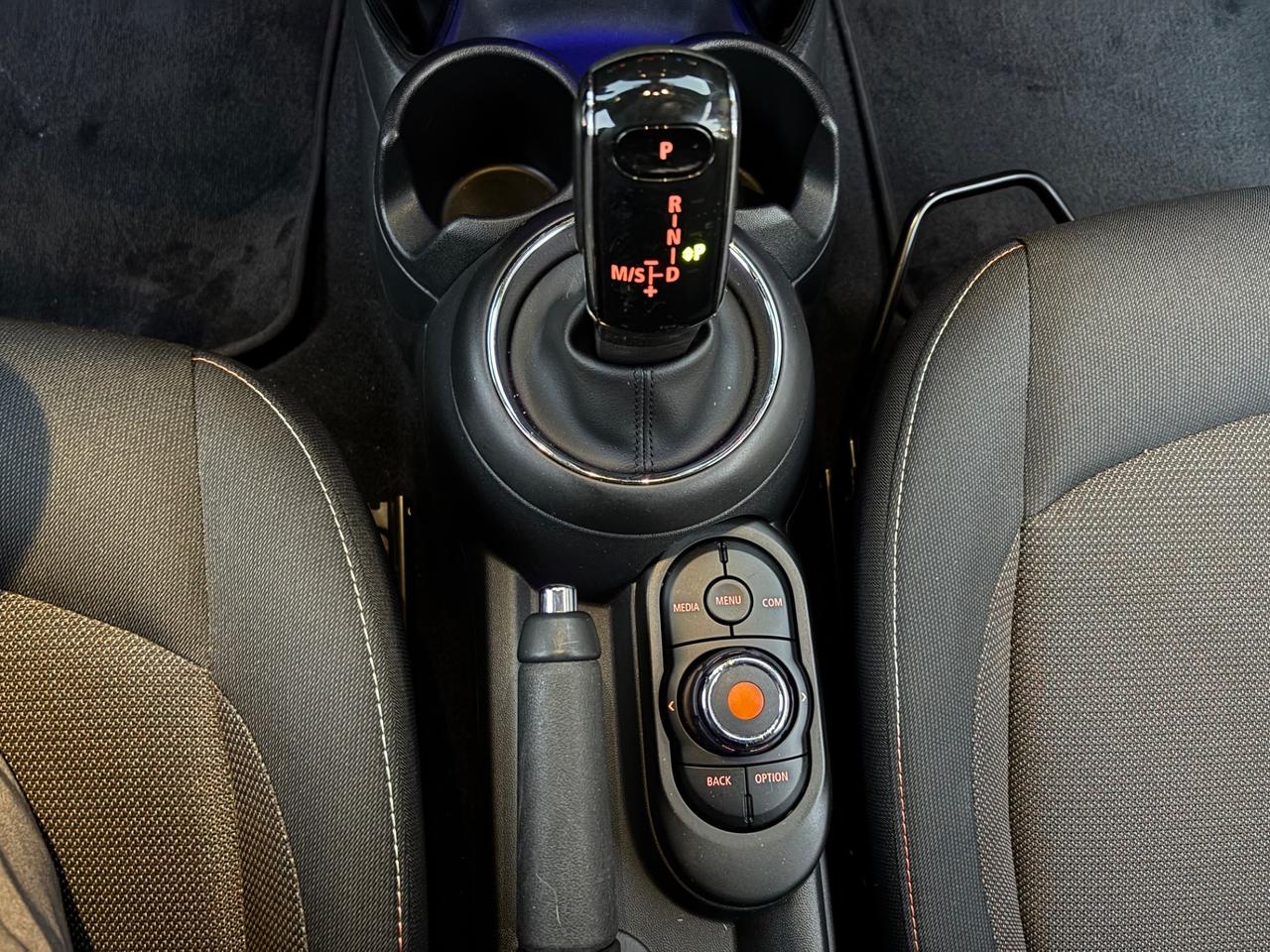 Mini 1.5 One 102 CV cambio AUTOMATICO