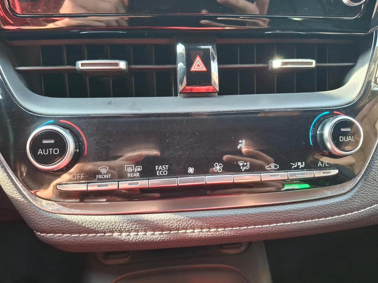 Toyota Corolla Touring Sports 1.8 Hybrid Business