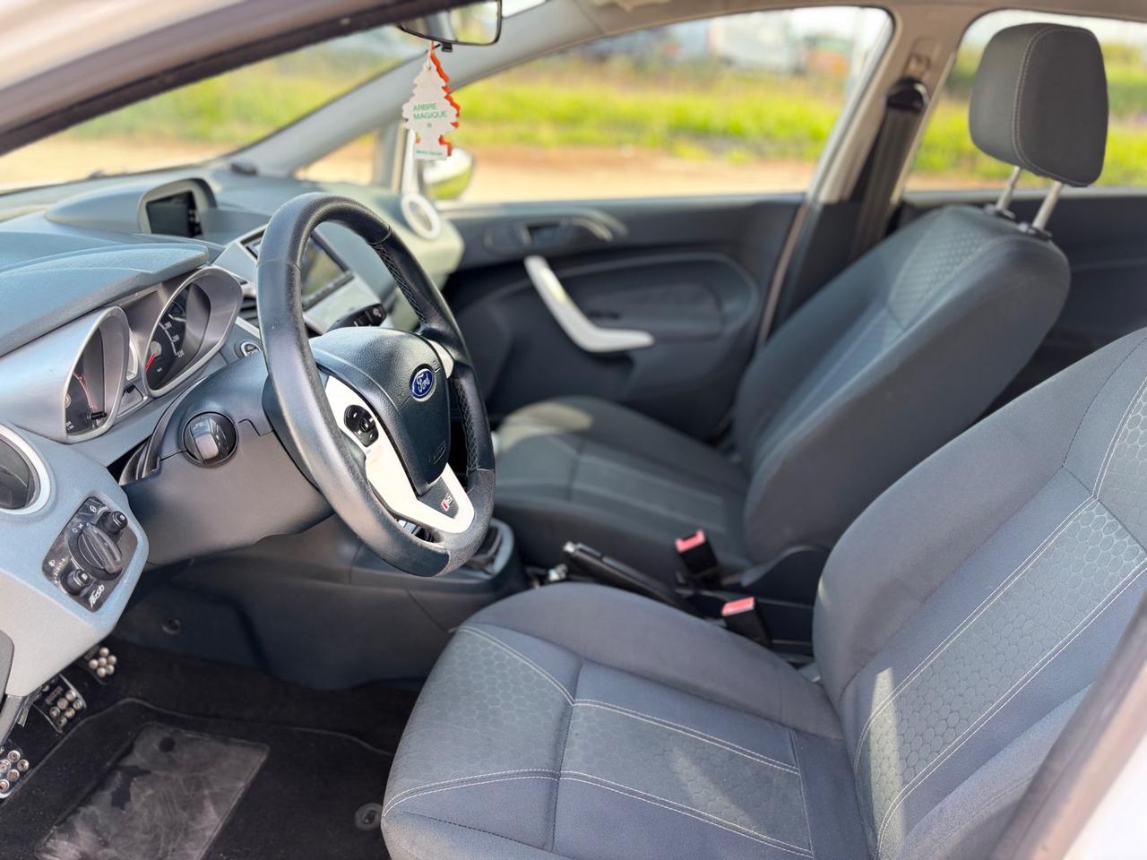 Ford Fiesta 1.4 TDCi 2010 Titanium x neopatentati