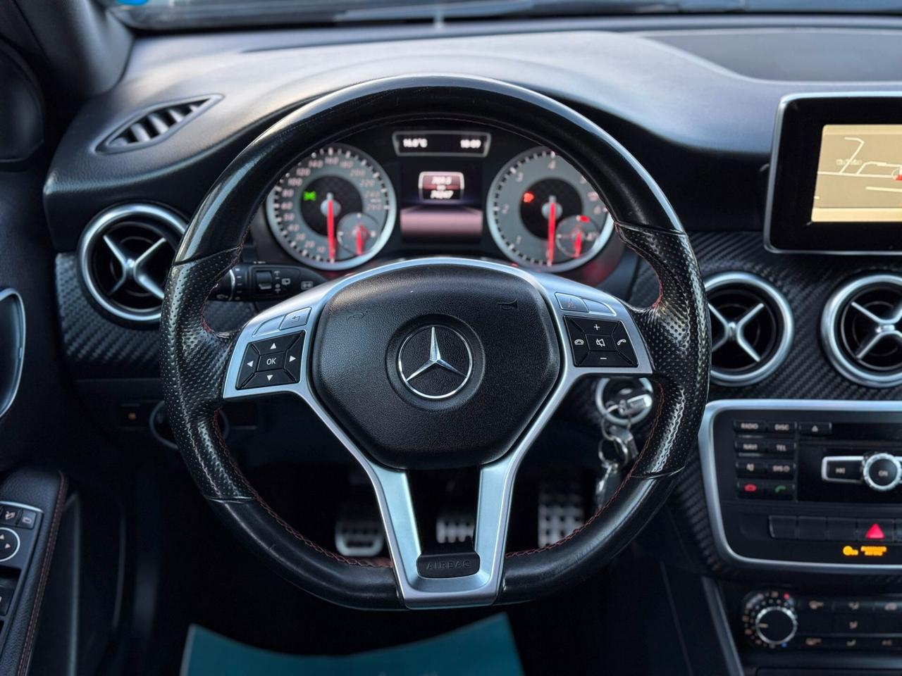 Mercedes-benz A 200 PAK AMG 70.000KM EURO6