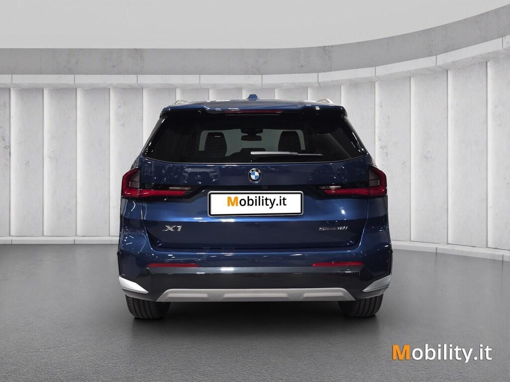 BMW X1 18 i X-Line sDrive DCT
