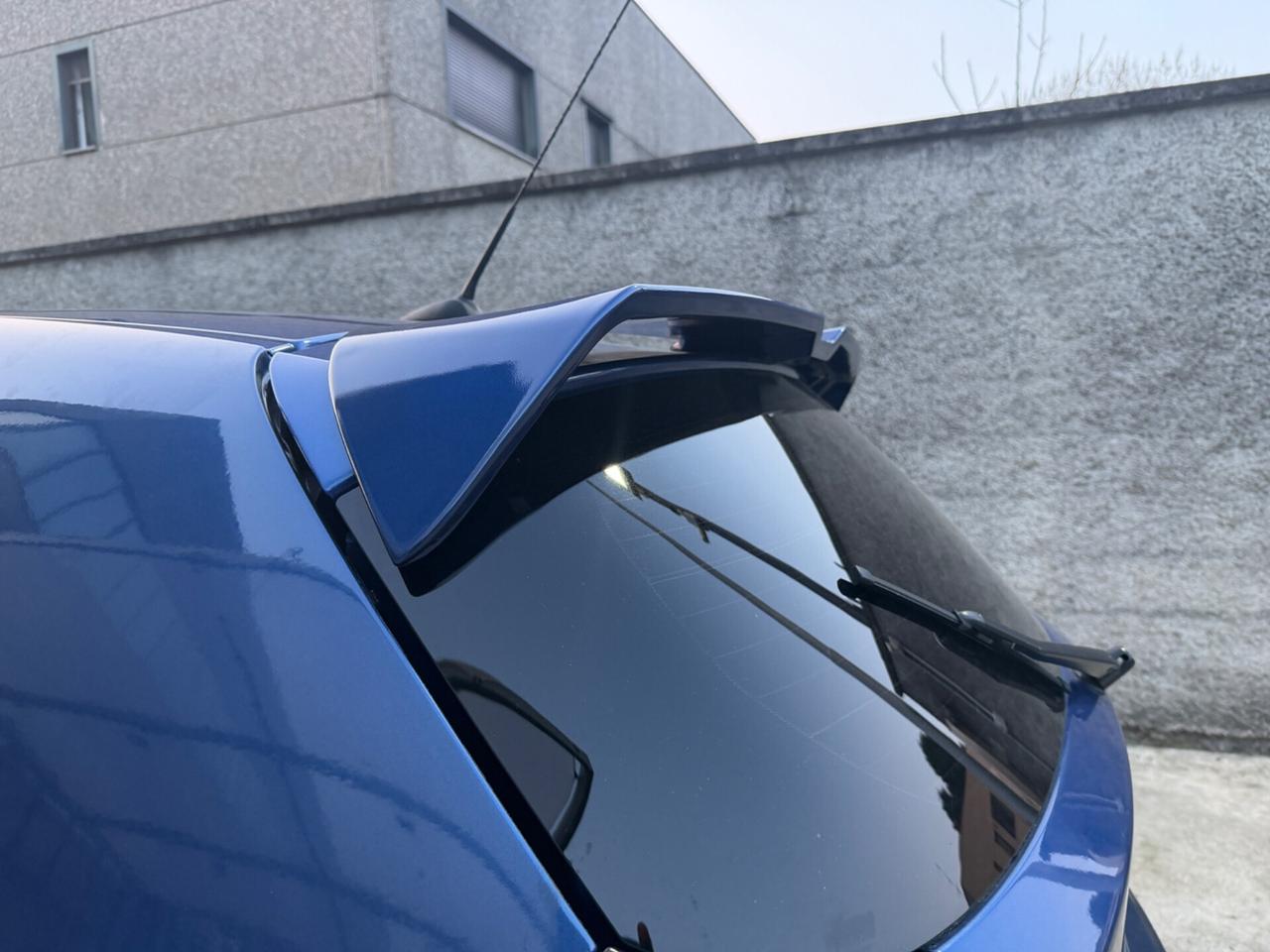 BMW 116i BENZINA EURO4 GANCIO TRAINO NEOPATENTATI