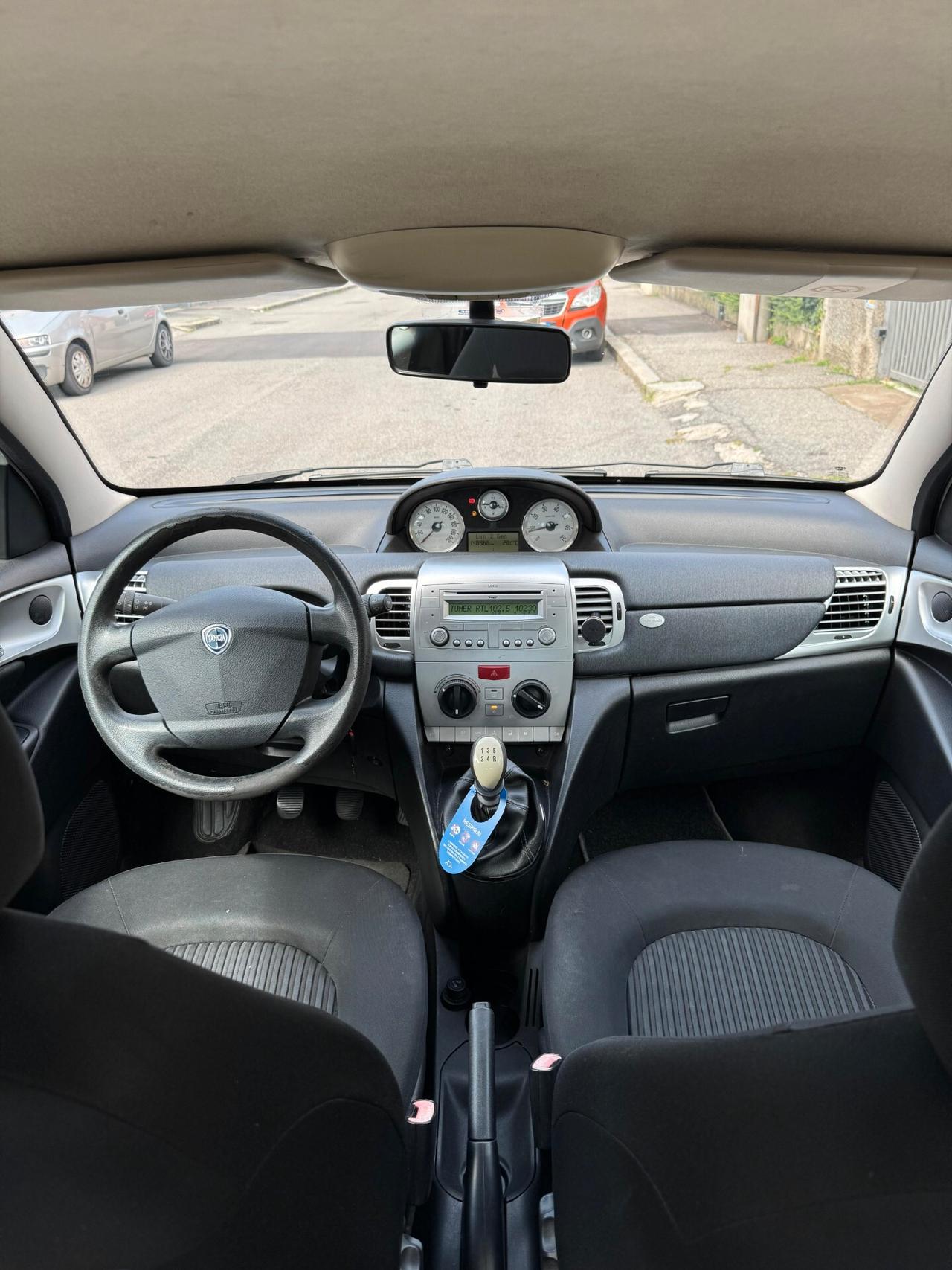 Lancia Ypsilon 1.2 benzina 2009 OK NEOPATENTATI
