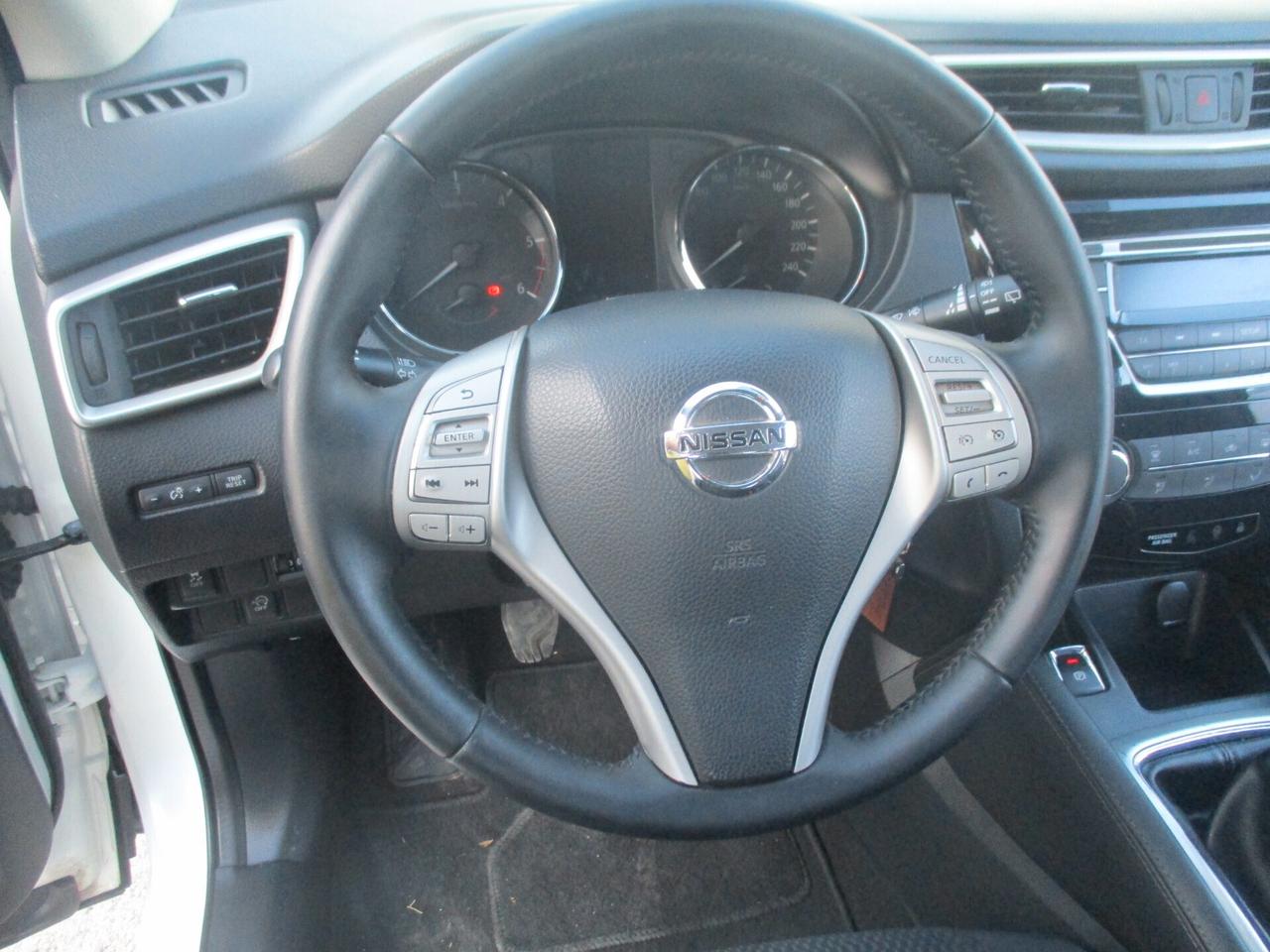 Nissan Qashqai 1.5 dCi MOLTO BELLA 2014