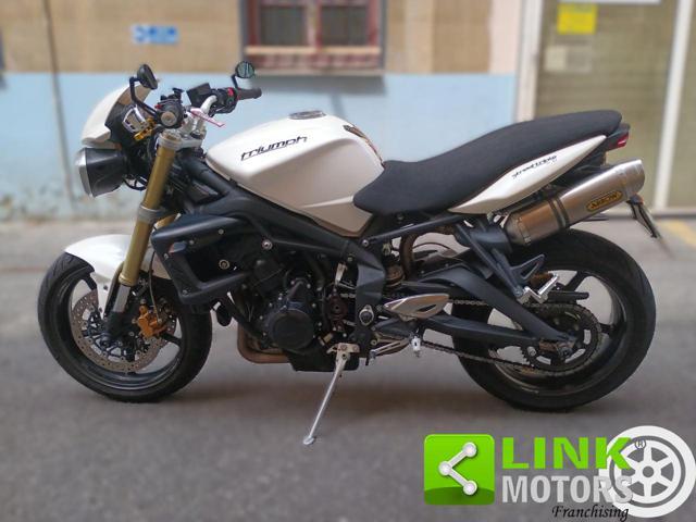 TRIUMPH Street Triple 675 Triple
