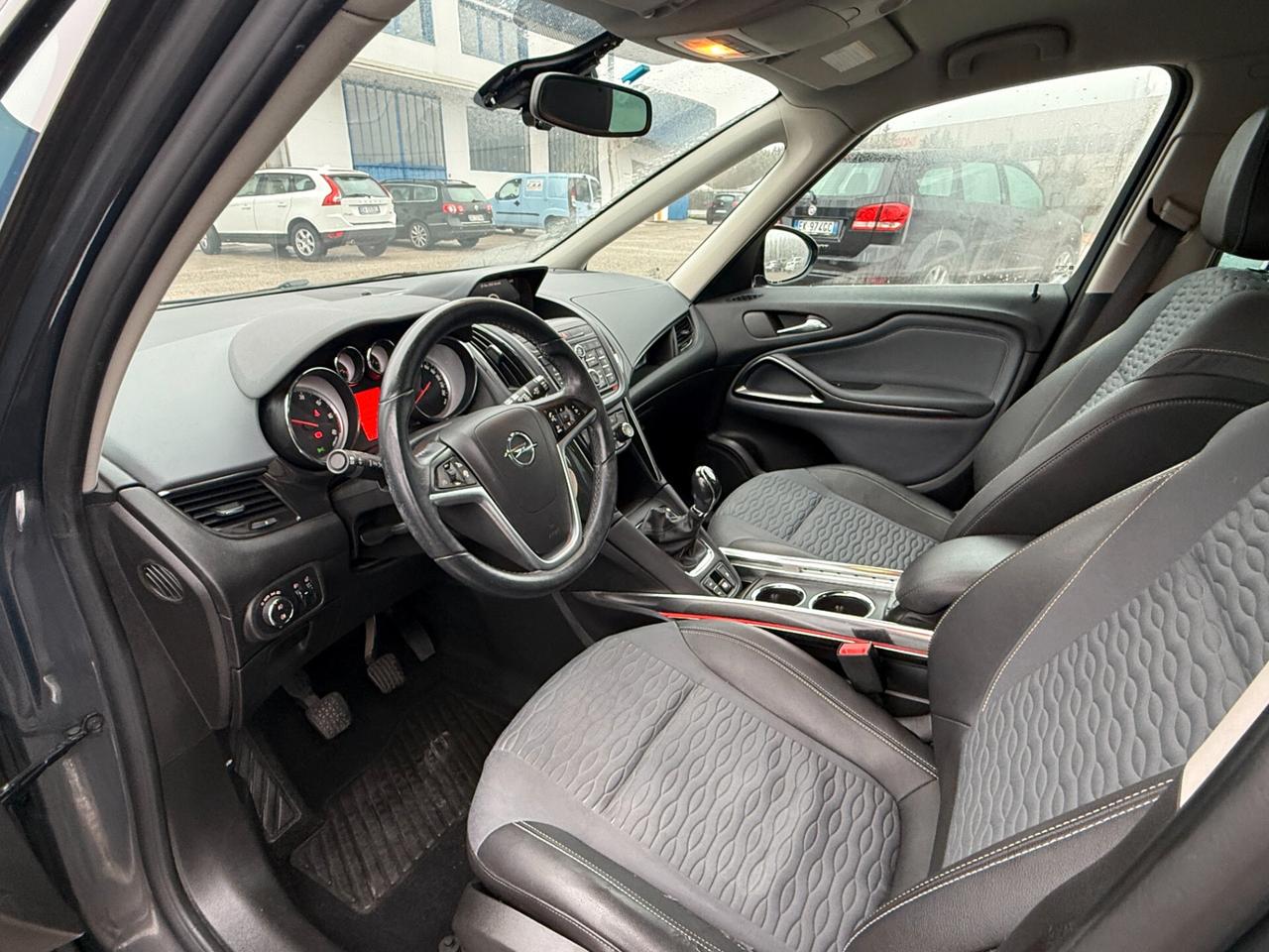 Opel Zafira Tourer 1.6 CDTi 136CV ECOflex 7 POSTI