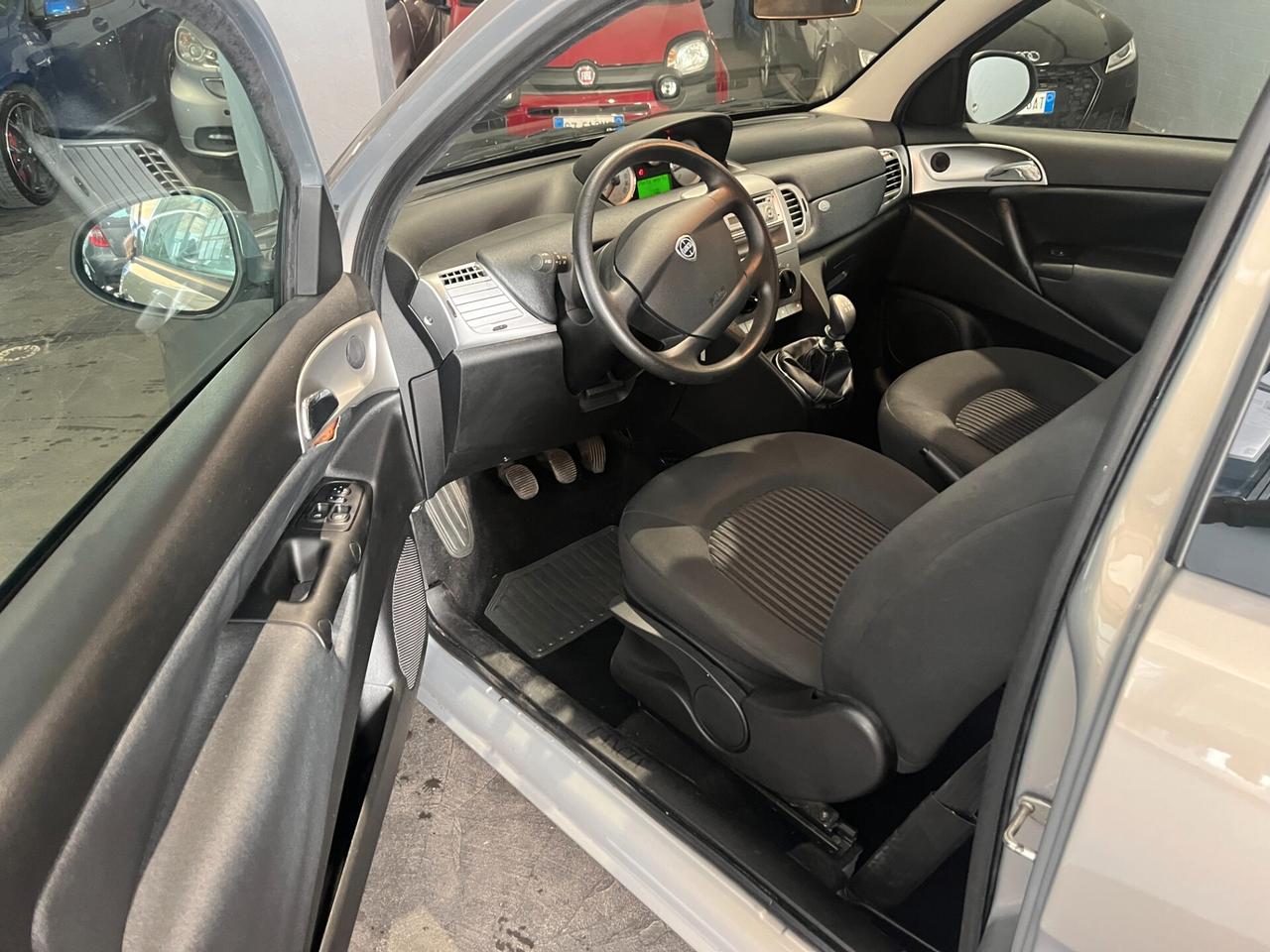 Lancia Ypsilon 1.2 69 CV Diva