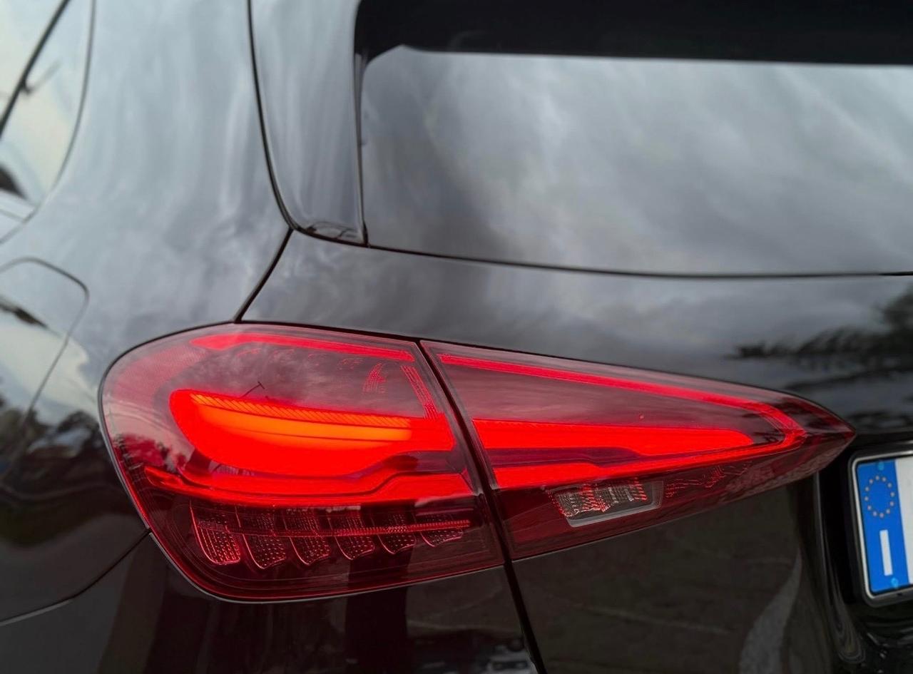 Mercedes-benz A 180 d Automatic AMG Led Tetto Apribile Pelle Navy Camera 360*Bi Xenon