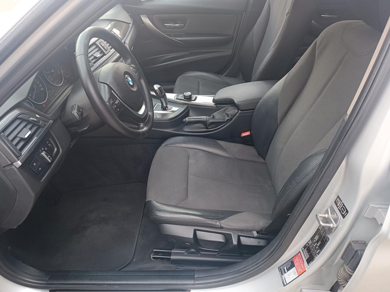 Bmw 318d xDrive Touring Modern xeno