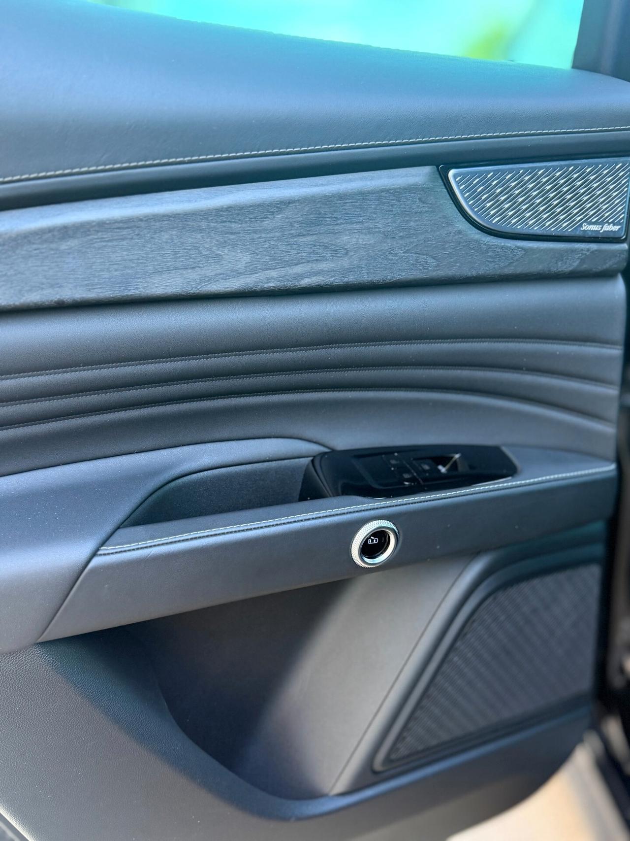 Maserati Grecale MHEV BENZINA/ELETTRICA 330 CV Modena TETTO APRIBILE,TELECAMERA 360,APPLE CARPLAY,NAVI