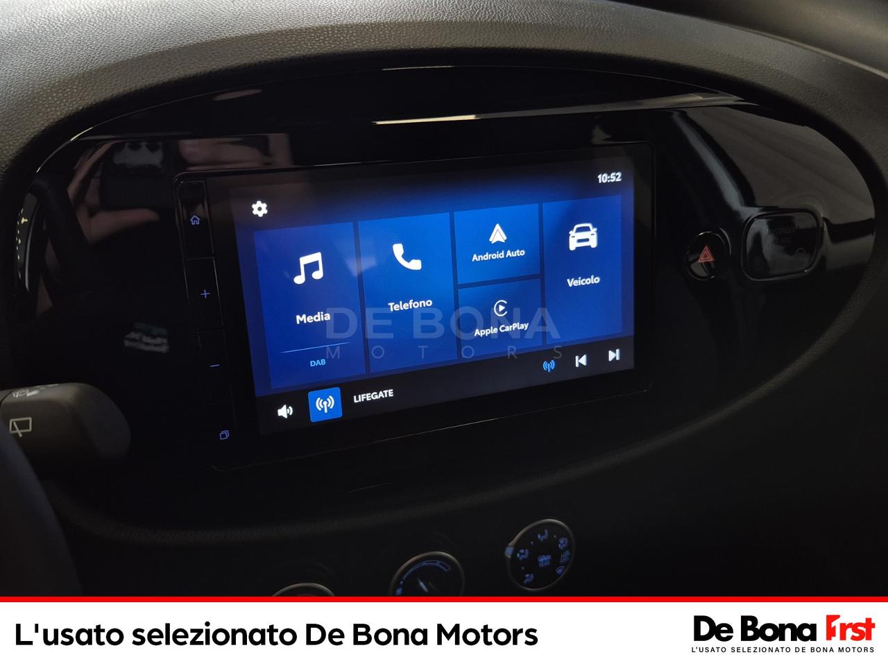 Toyota Aygo x 1.0 active 72cv