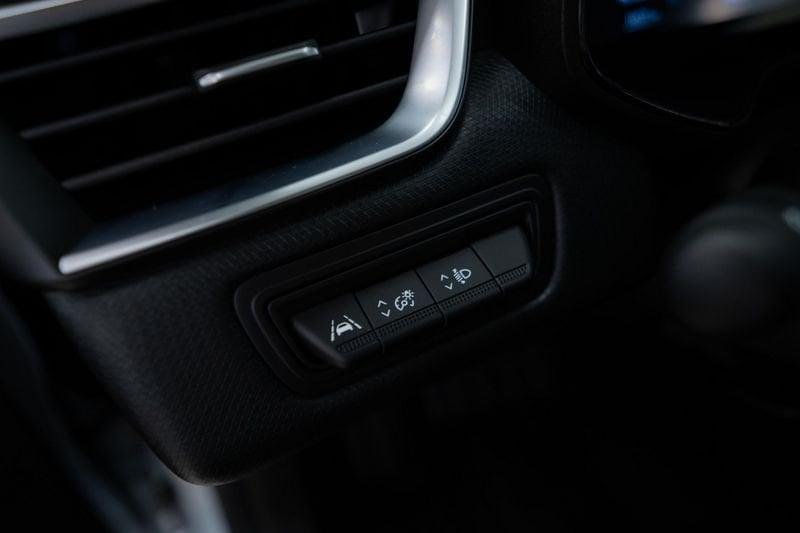 Renault Clio 1.6 E-Tech hybrid Intens 140cv auto my21