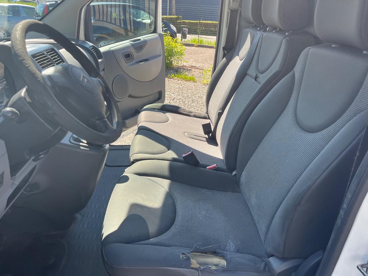 Citroen Jumpy 3Posti e 4Porte/autocarro con la portata:925KG