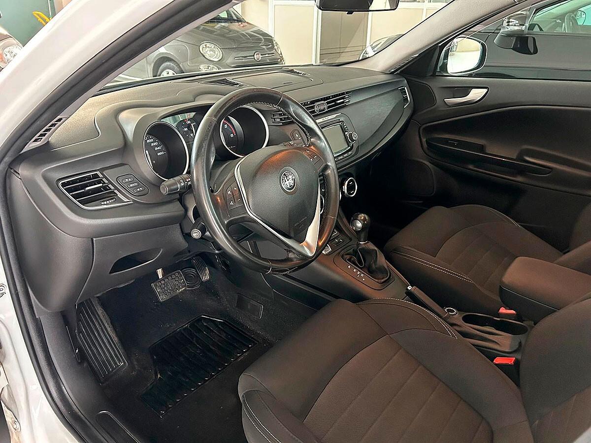 Alfa Romeo Giulietta 1.6 JTDm TCT 120 CV Super