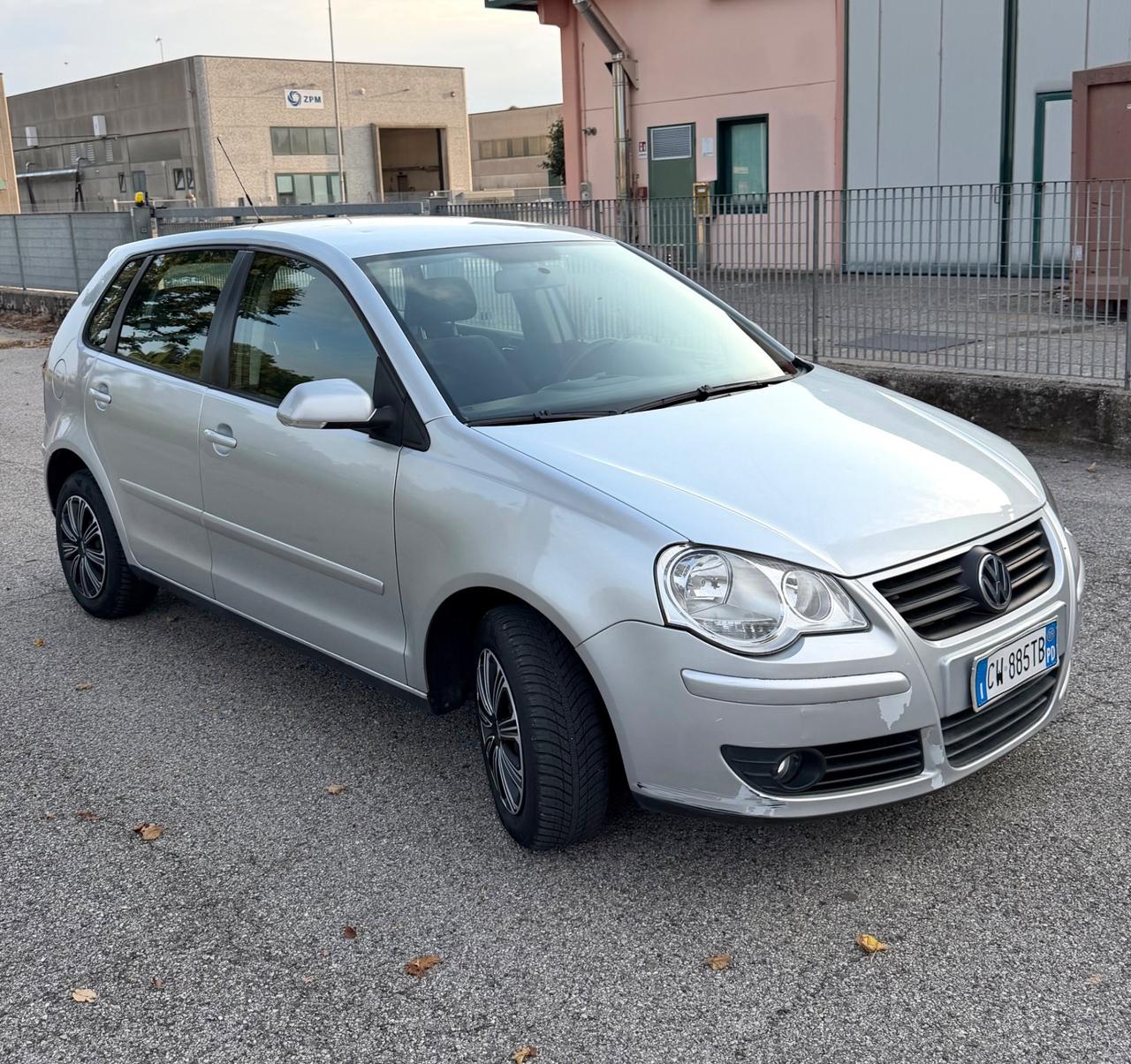 Volkswagen Polo 1.4/80CV TDI 5p. Sportline