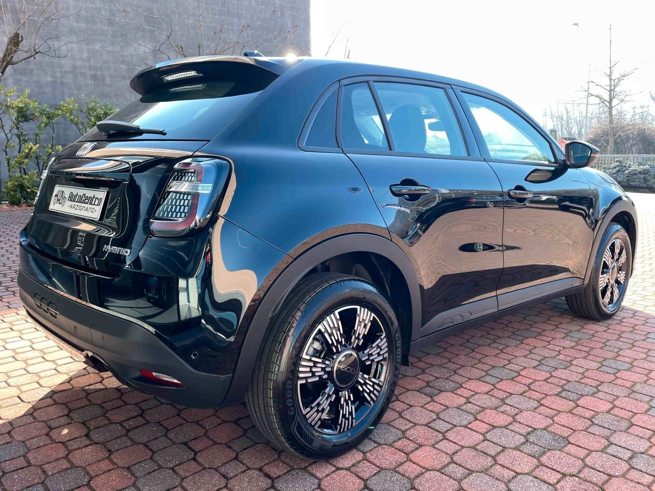 Fiat 600 Hybrid 110 CV DCT MHEV Icon NEOPATENTATI