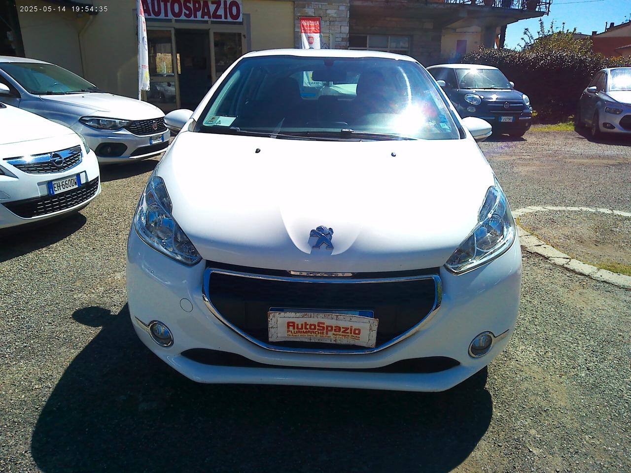 Peugeot 208 1.4 HDi 68 CV 5 porte Allure