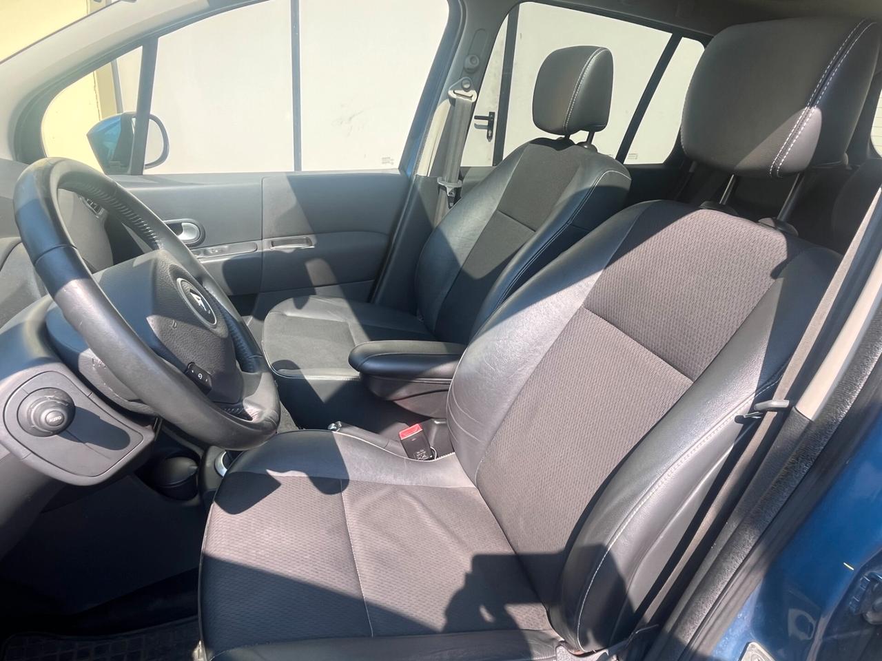 Renault Modus Grand Modus 1.2 16V Exclusive
