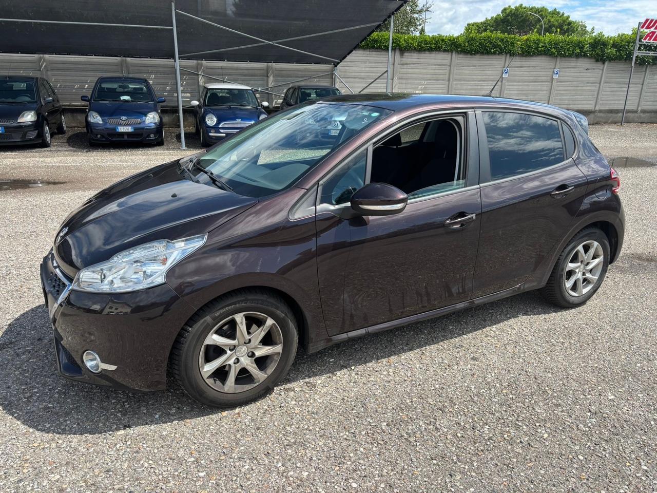 Peugeot 208 1.4 HDi 68 CV 5 porte