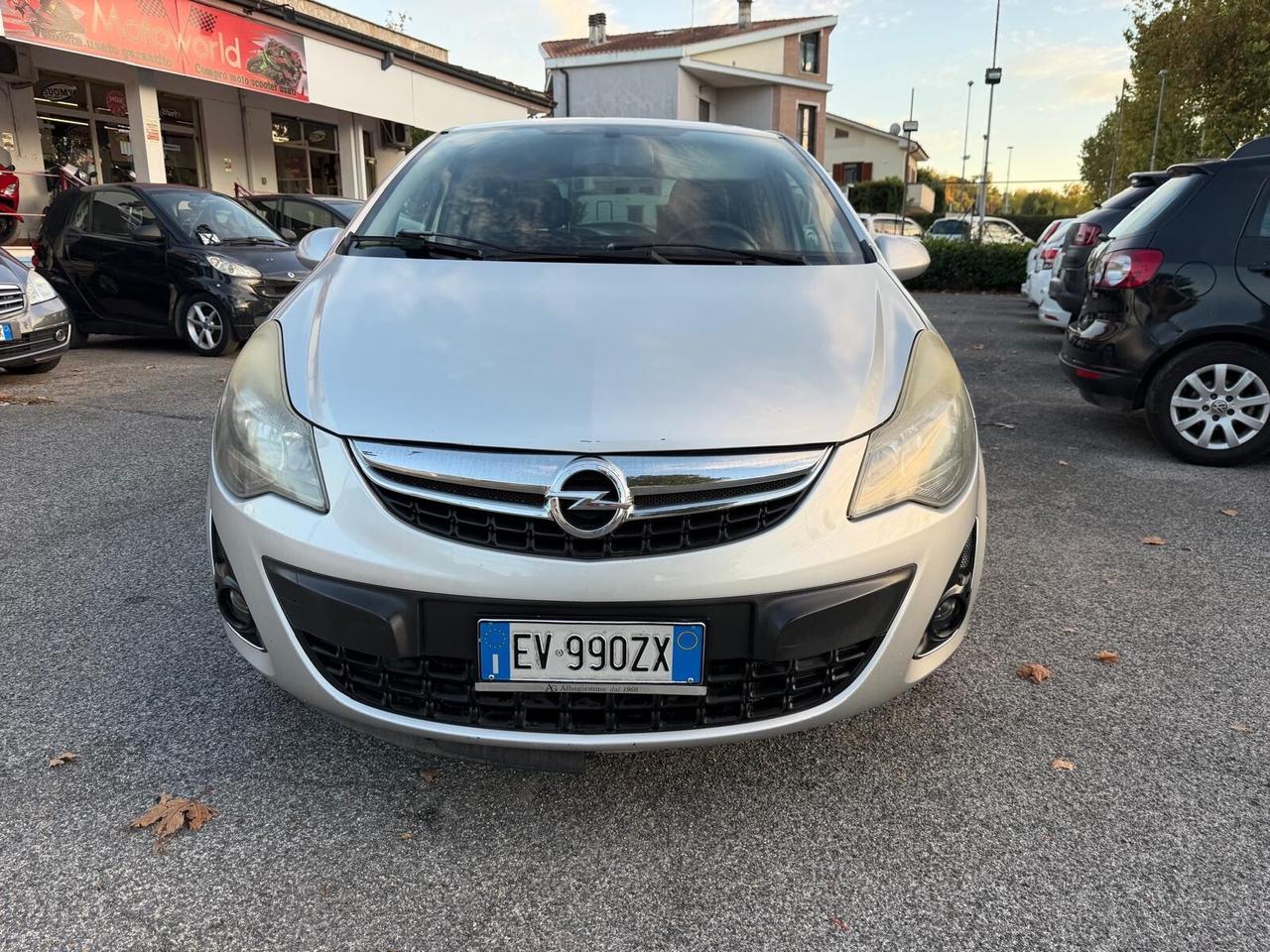 Opel Corsa 1.2 85CV 3 porte GPL-TECH b-color