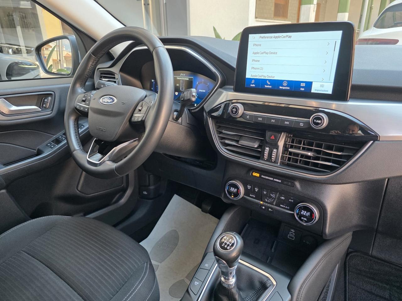 Ford Kuga 2.0 EcoBlue Hybrid 150 CV 2WD Titanium Business / cambio manuale