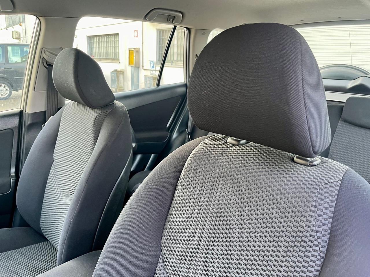 Toyota RAV4 2.2D-4D 155.000km 2007 4x4 perfetta