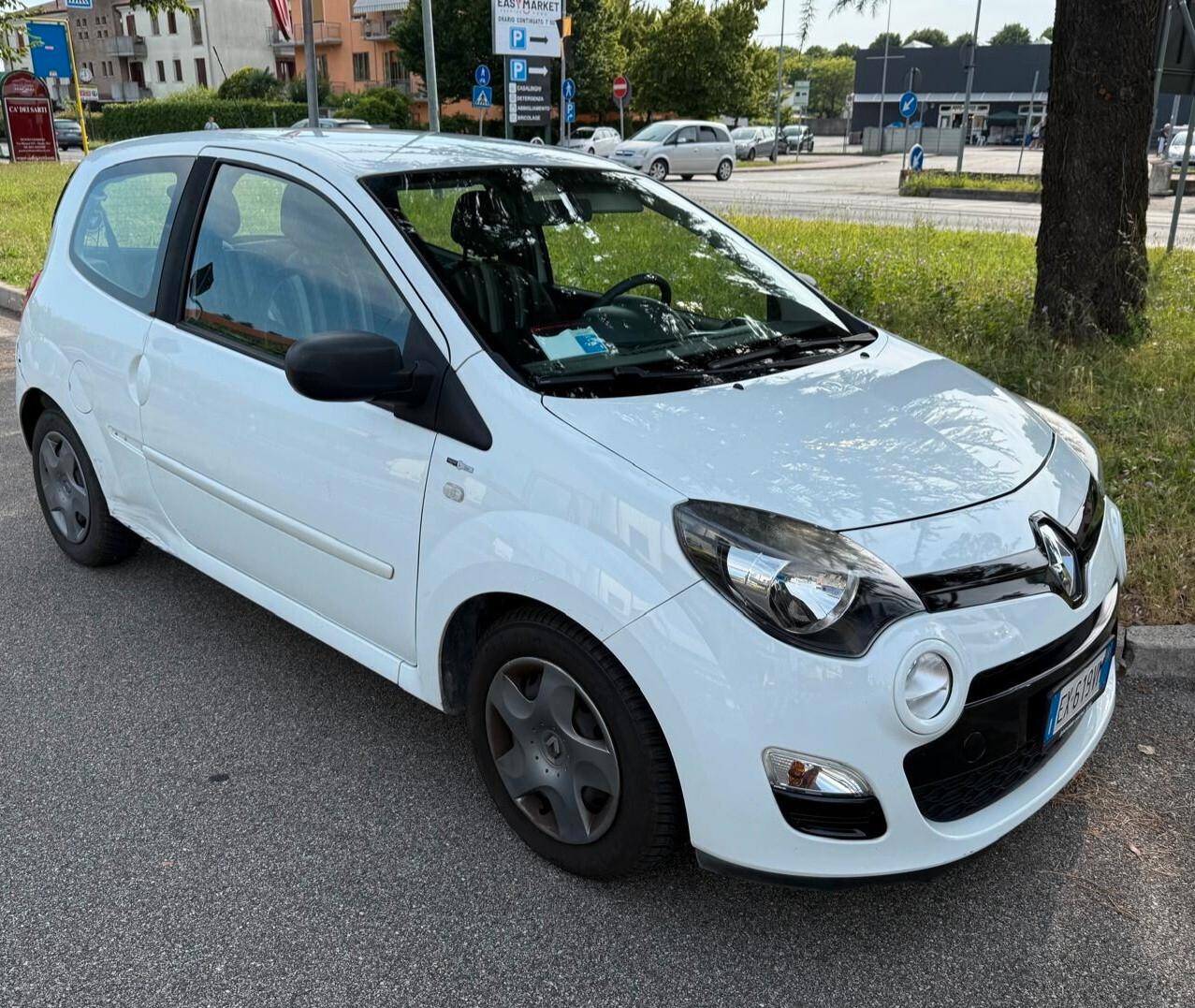 Renault Twingo 1.2 16V Night&Day in arrivo tua a € 158 mese