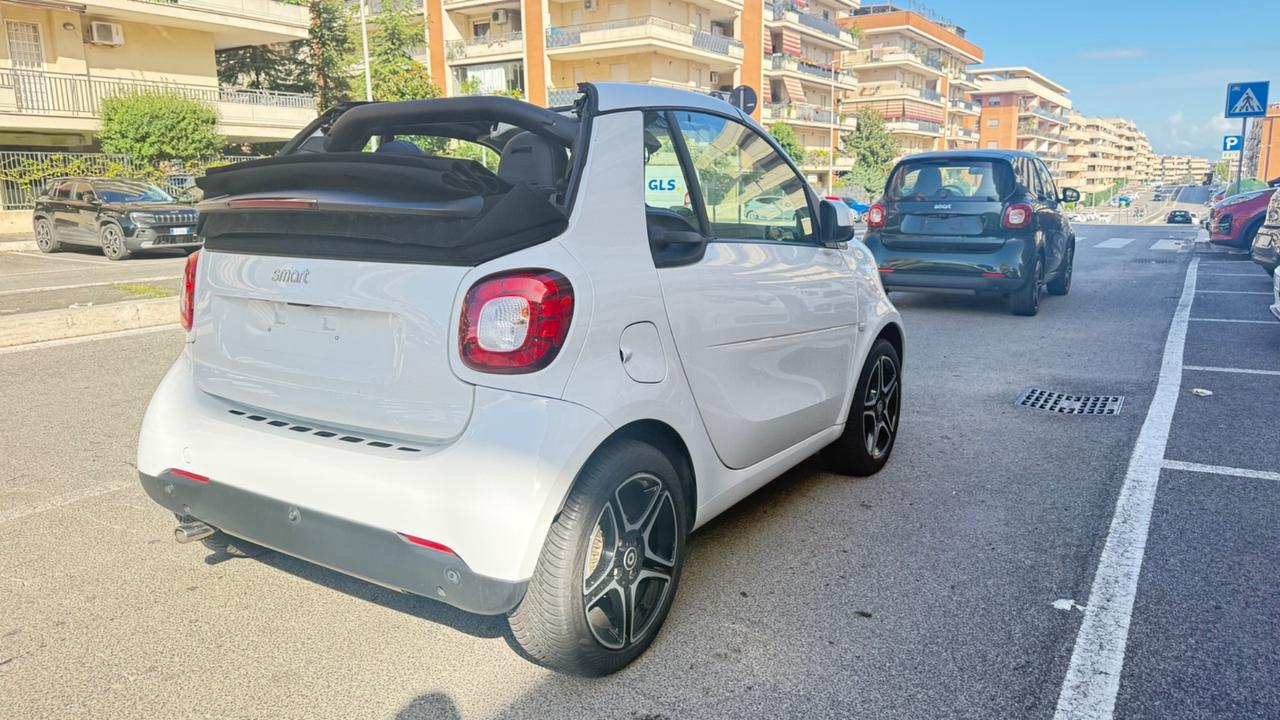 Smart ForTwo 90 0.9 T twinamic cabrio Prime LED NAVI PDC PACK SPORT PELLE CERCHI 16 BLUETOOTH