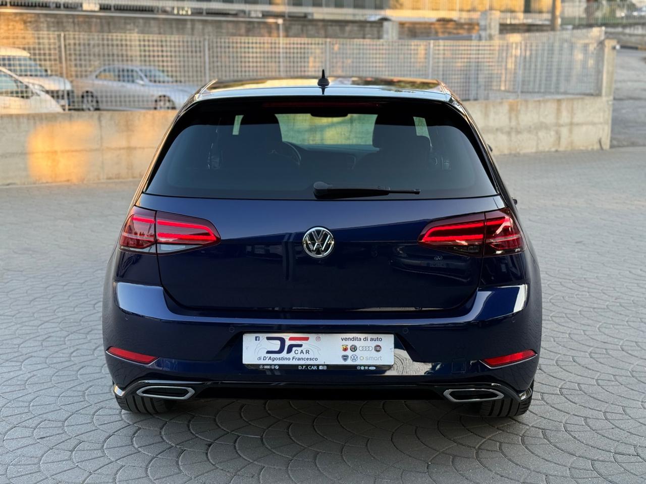 Volkswagen Golf 7.5 2.0 150 CV R-Line totale