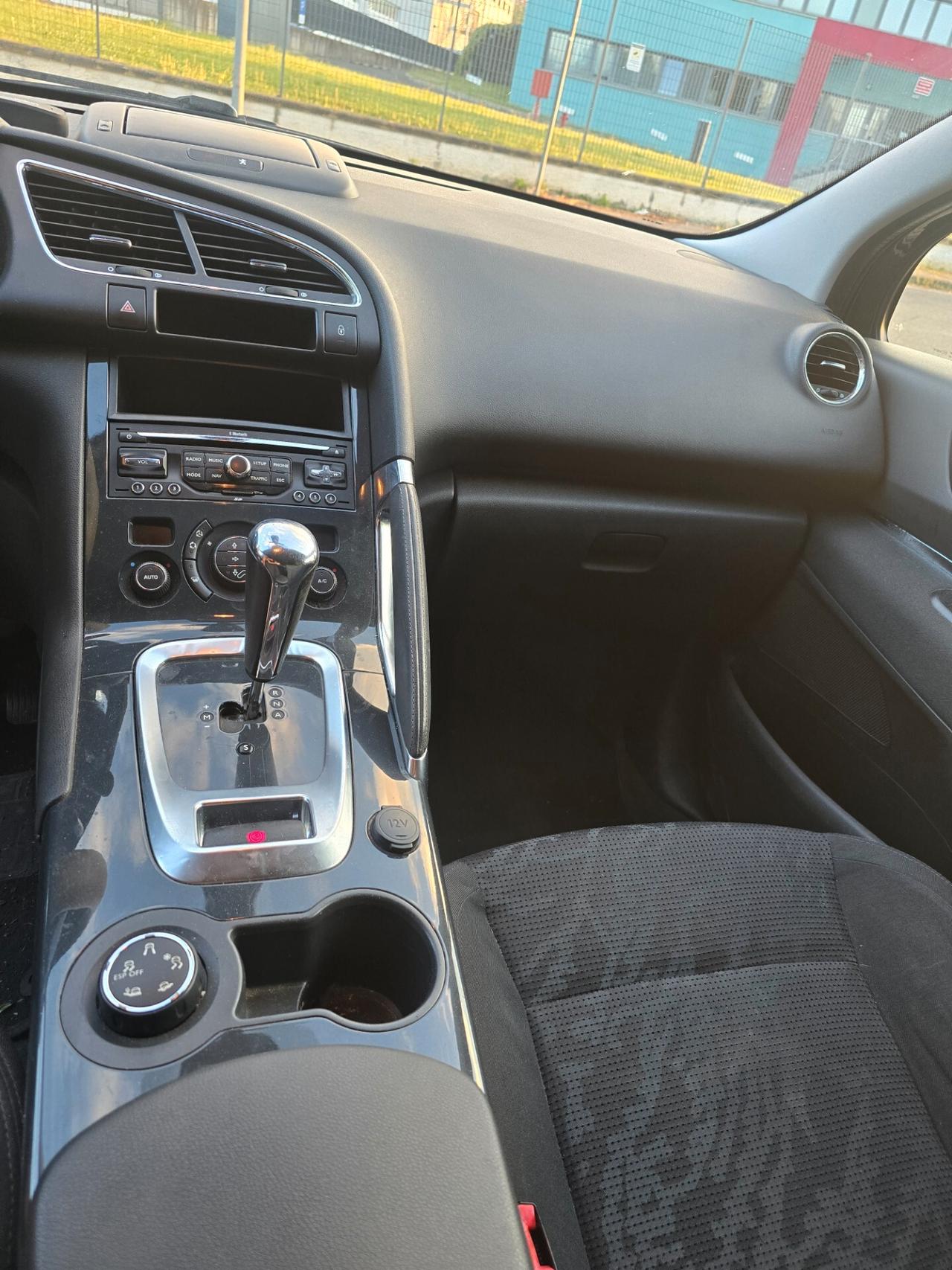 Peugeot 3008 1.6 HDi 110CV CAMBIO ROBOTIZZATO Perfetta