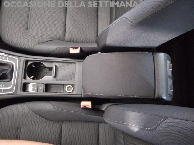 VOLKSWAGEN Golf Variant 2.0 TDI DSG Executive BlueMotion Tech.