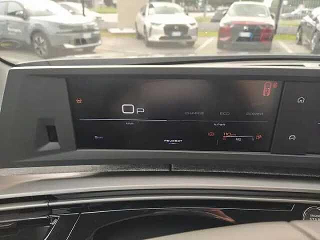 Peugeot 3008 1.2 HYBRID 145cv DCT6 ALLURE KM ZERO