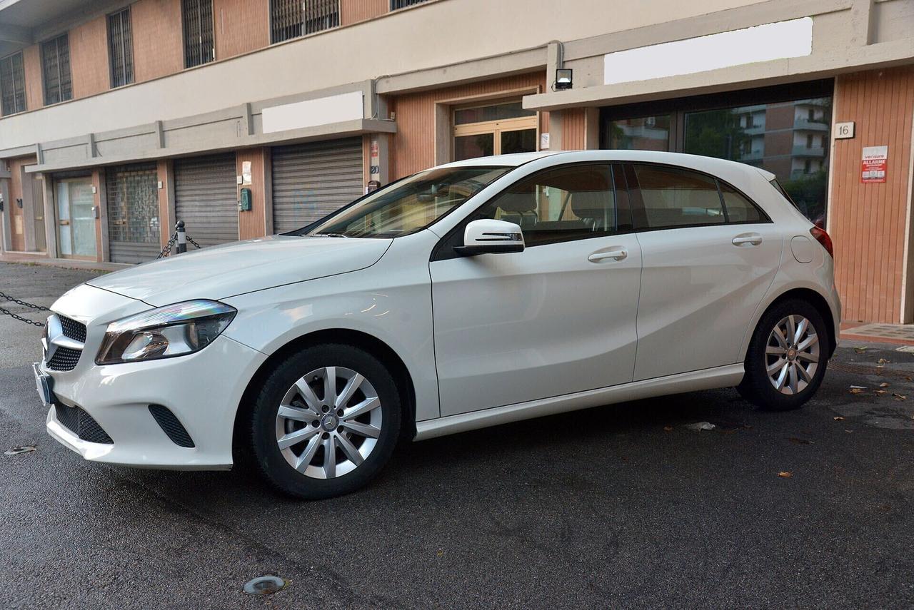 Mercedes-benz A 180 A 180 d Executive PERFETTA MANUALE GARANZIA