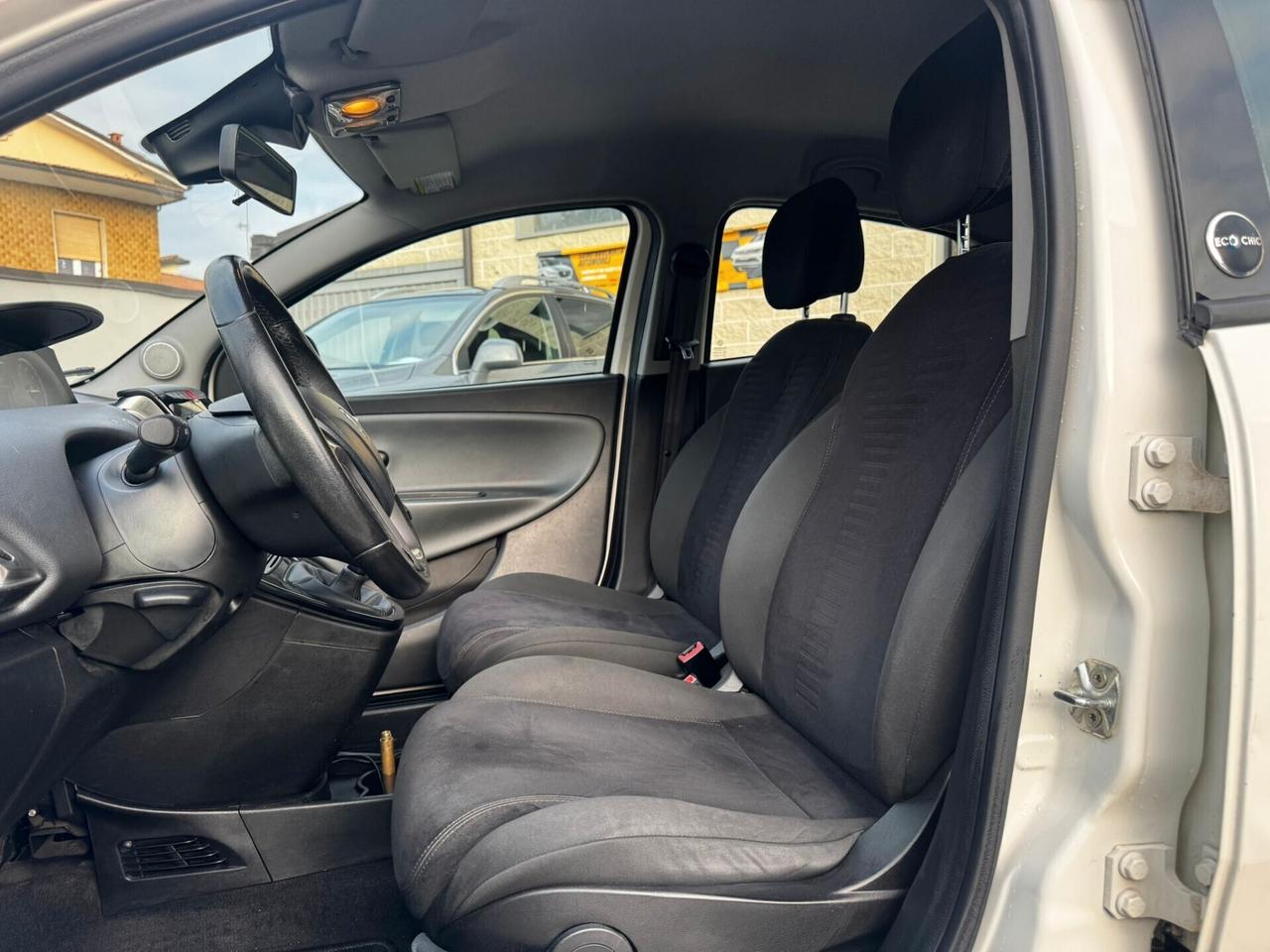 Lancia Ypsilon 1.2 69 CV 5 porte GPL Ecochic Gold