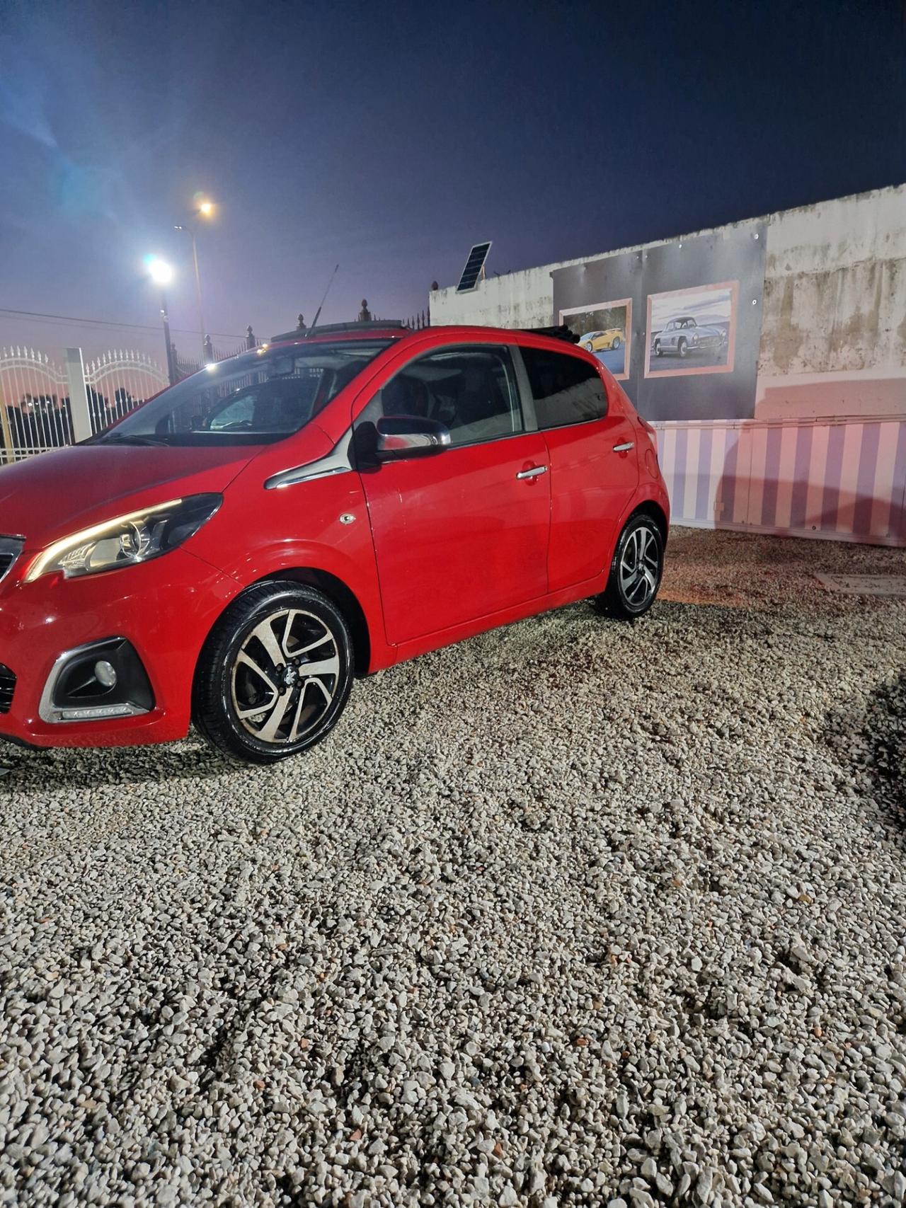Peugeot 108 PureTech 82 5 porte Allure TOP!