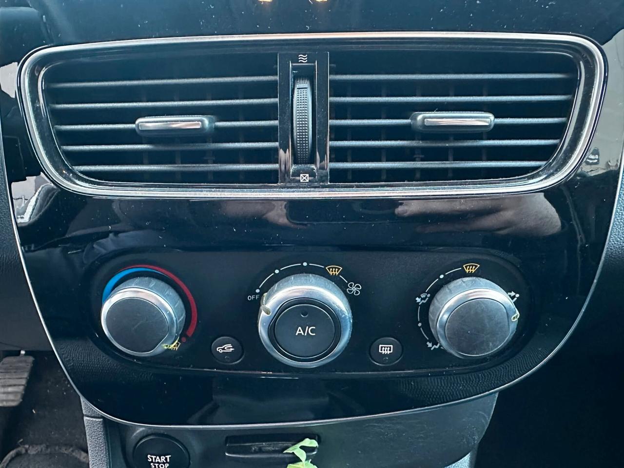 Renault Clio dCi 8V 90 CV 5 porte Moschino Life