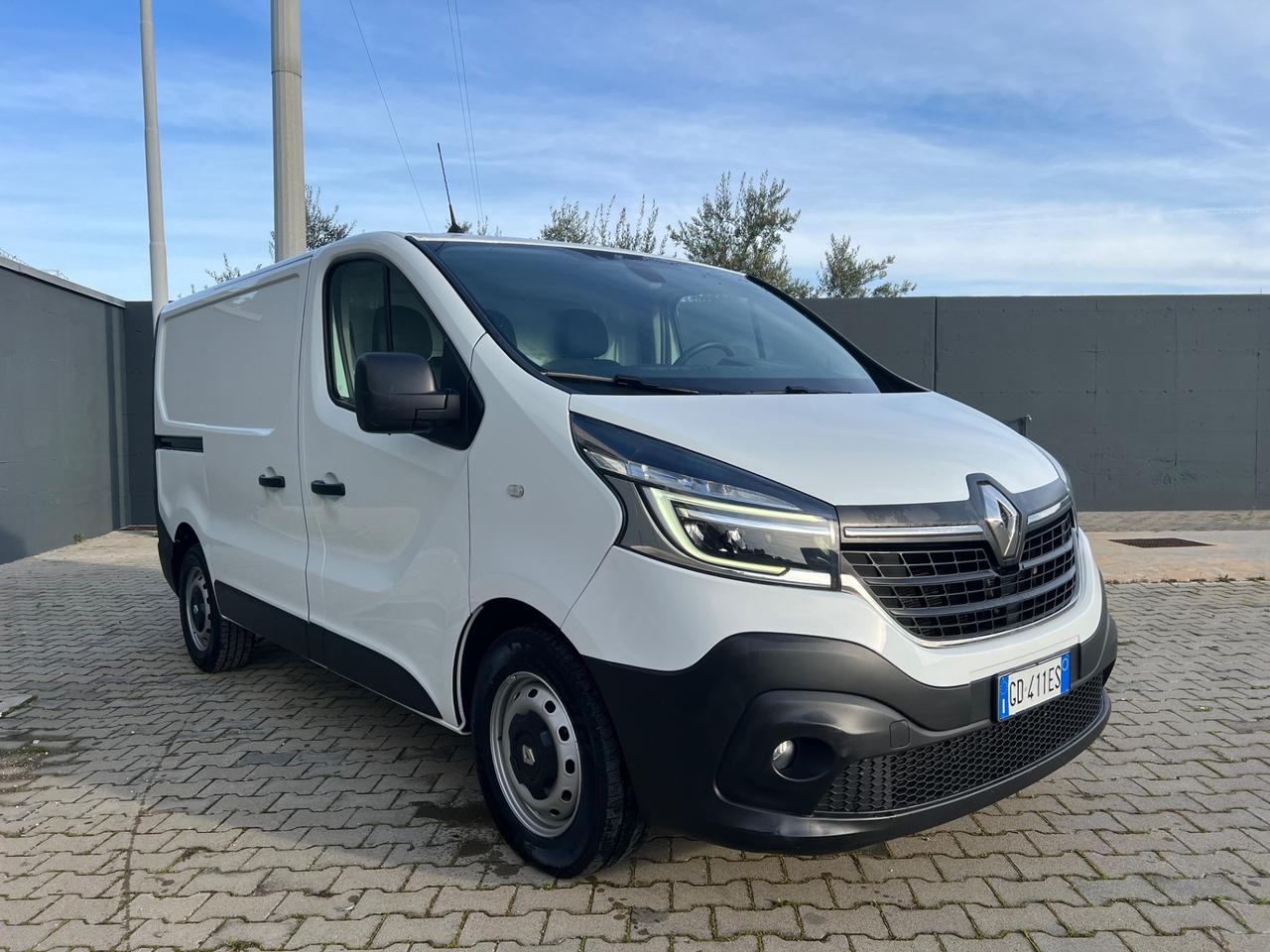 Renault Trafic 2.0 dci 145cv L1H1 85.000km - 2021