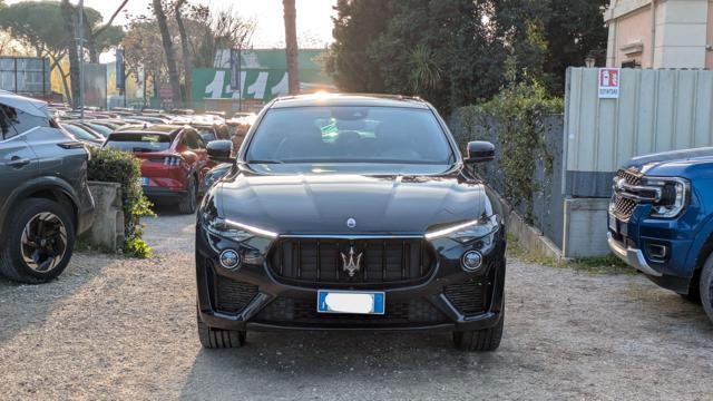 MASERATI Levante V6 AWD 3.0d 349cv ASSIST FRENATA TETTO PANORAMICO