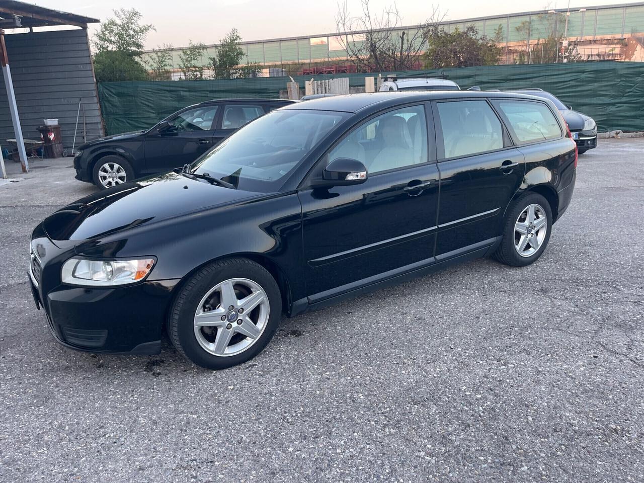 Volvo V50 D4 Geartronic R-design