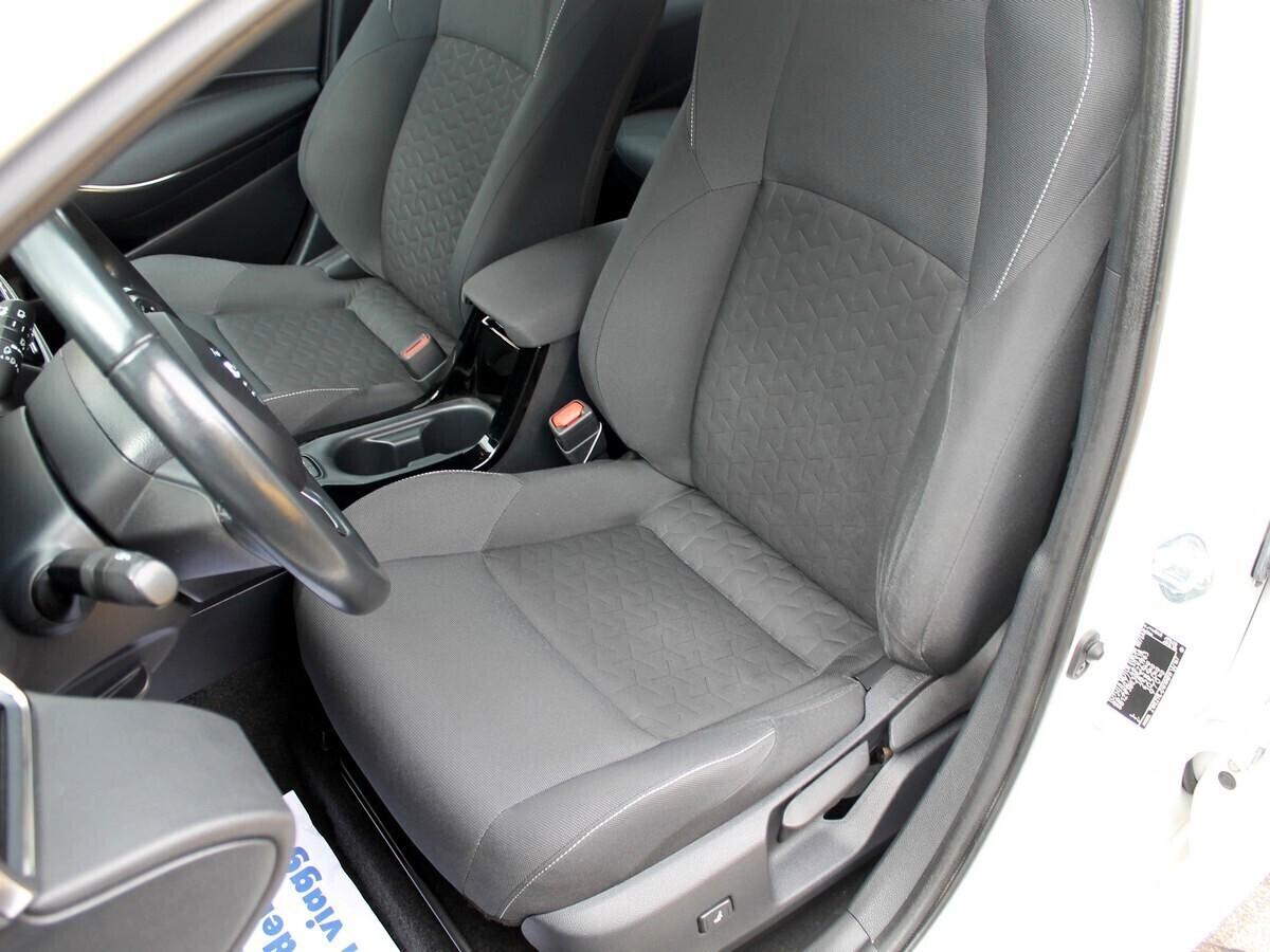 Toyota Corolla Touring Sports 1.8 Hybrid Active
