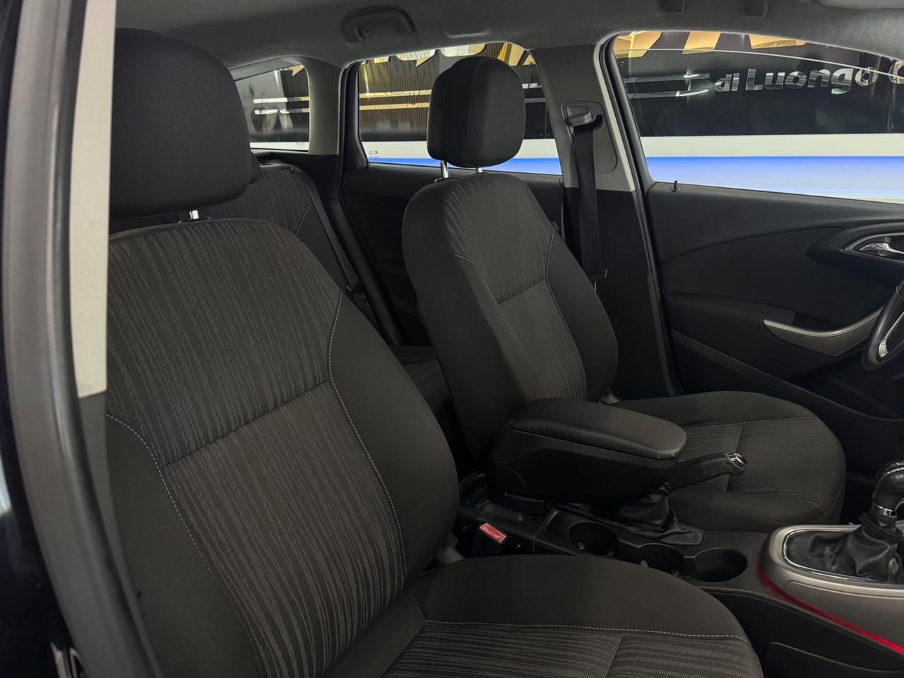 Opel Astra 1.7 CDTI 110CV Sports Tourer Cosmo