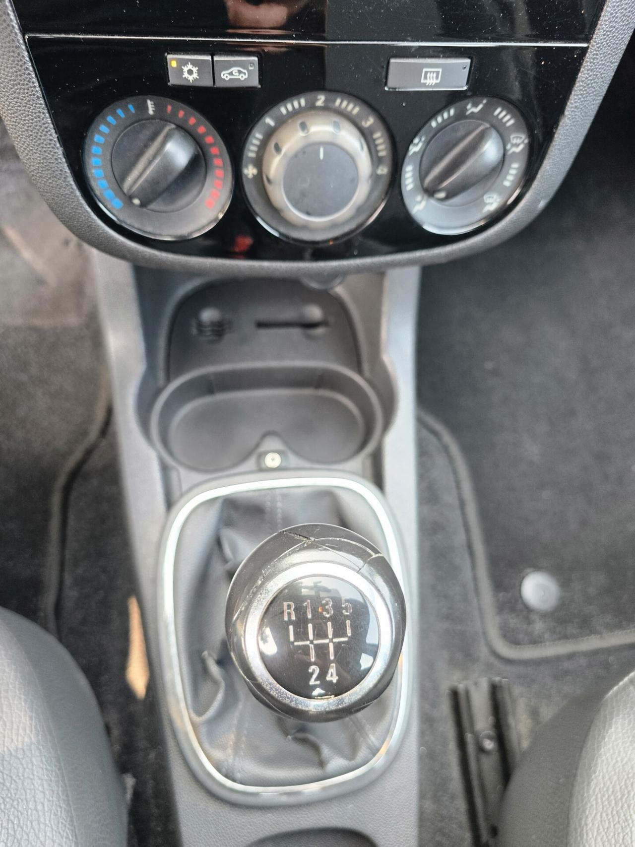 Opel Corsa 1.3 DIESEL OK PER NEOPATENTATI