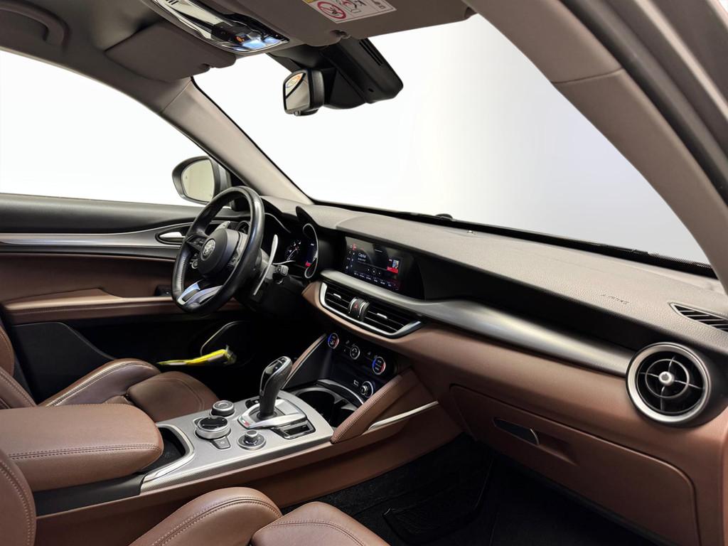 ALFA ROMEO Stelvio 2017 - Stelvio 2.2 t Lusso Q4 210cv auto