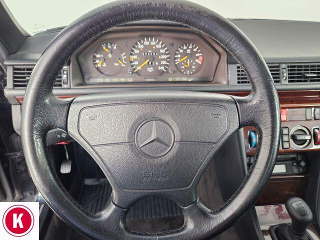 Mercedes-benz E 200 cabrio ***ASI***