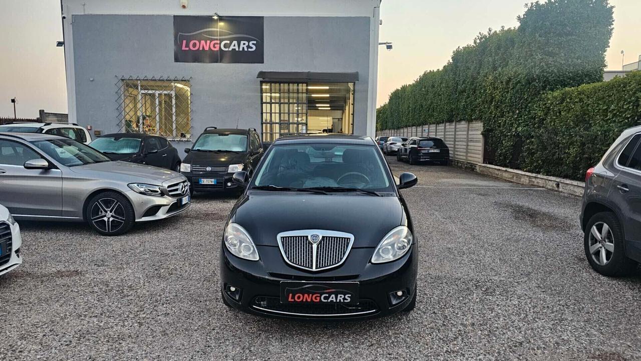 Lancia Ypsilon 1.3 MJT 75 CV Platinum Neopatentati