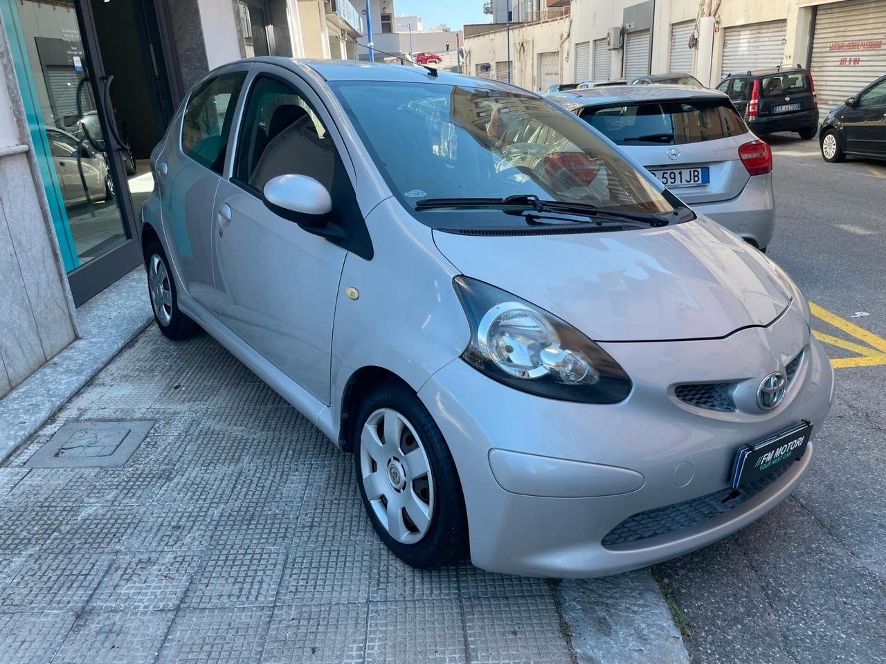 Toyota Aygo 1.0 12V VVT-i 5 porte