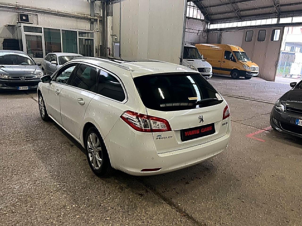 Peugeot 508 2.0 HDi 140CV Access-2012
