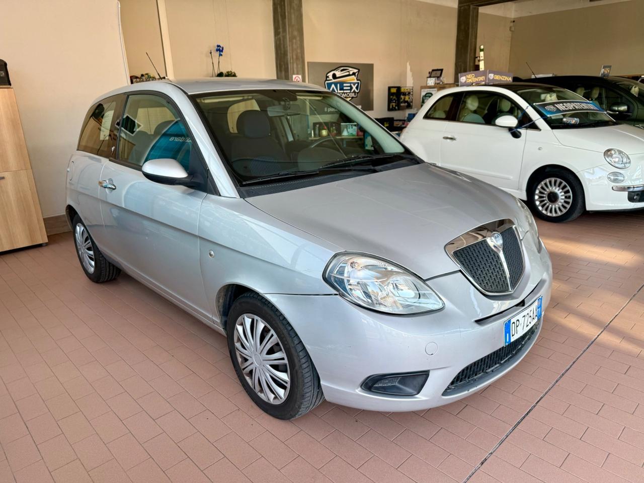 Lancia Ypsilon 1.2Benzina 60cv Neopatentati